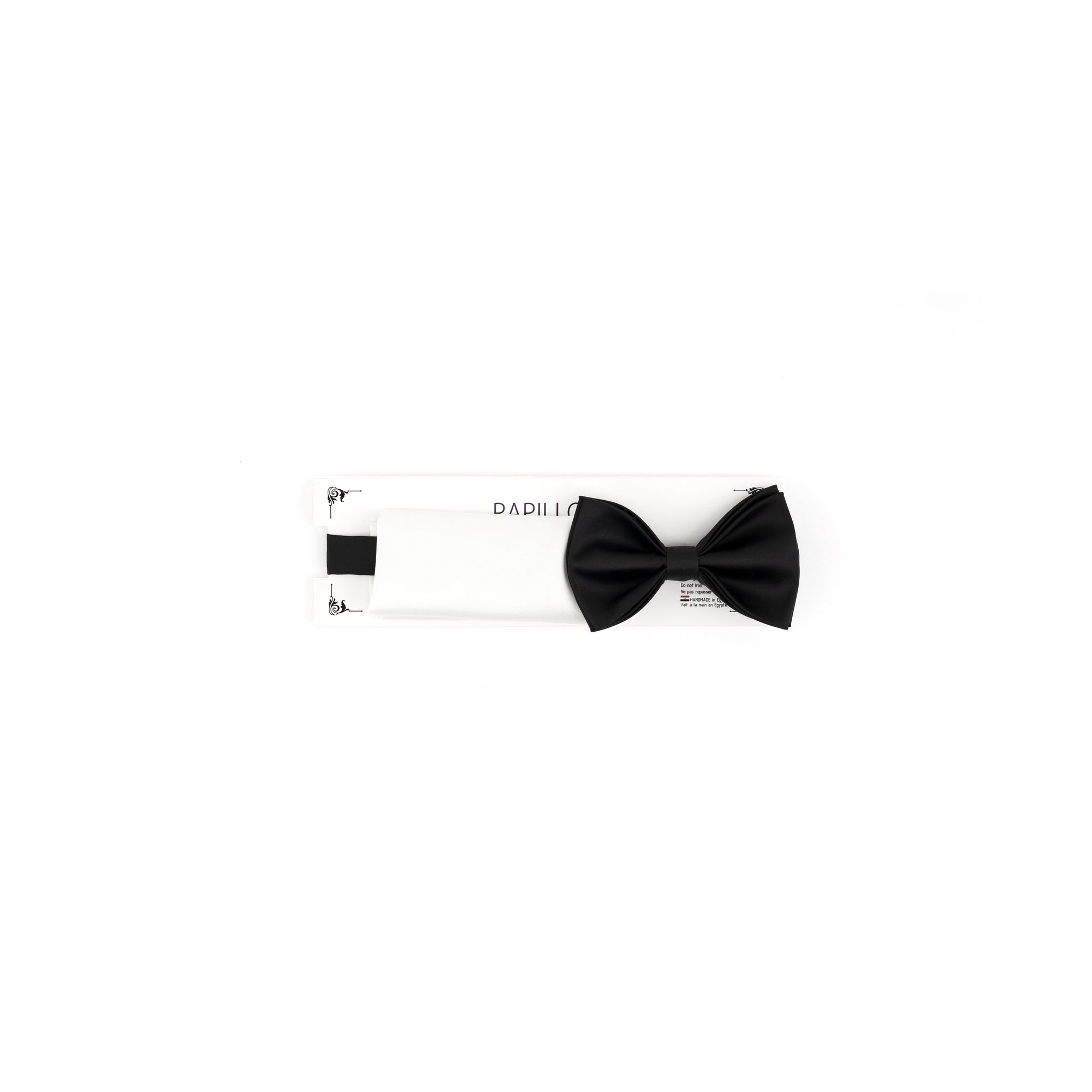 Black bow tie on a white background with 'DADILLO' branding.
